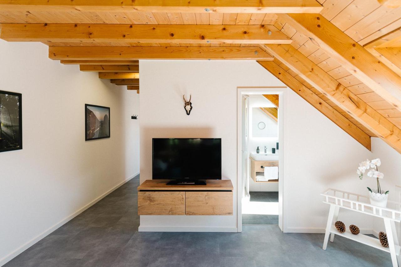 Moderne 2 Zi.Fewo Blackforest Art Naehe Freiburg Simonswald Exterior foto