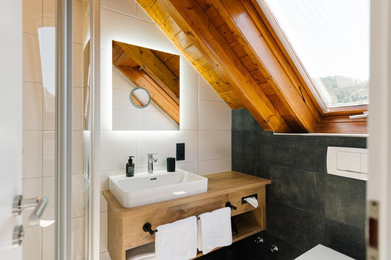 Moderne 2 Zi.Fewo Blackforest Art Naehe Freiburg Simonswald Exterior foto